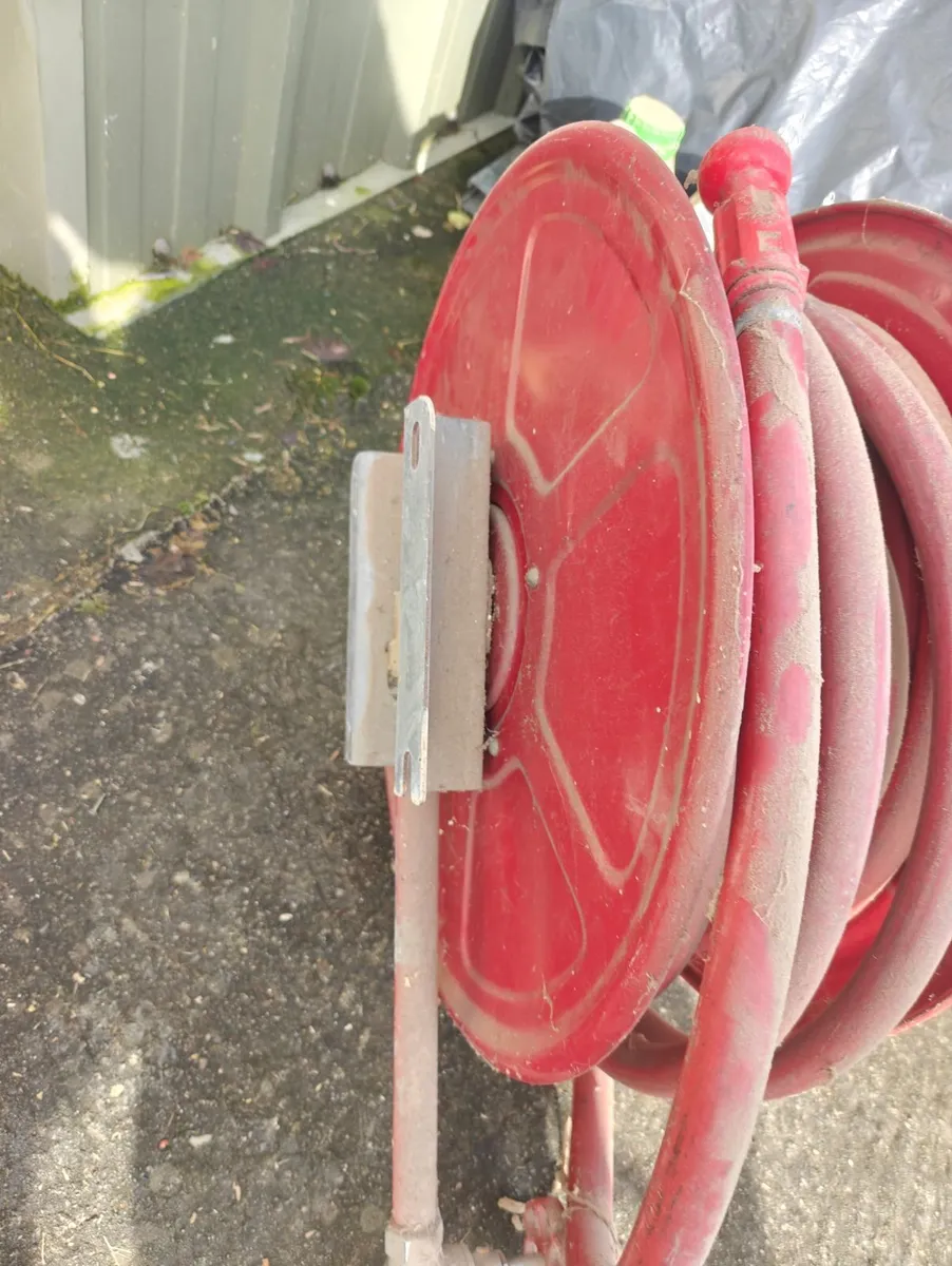 fire hose reel - Image 2
