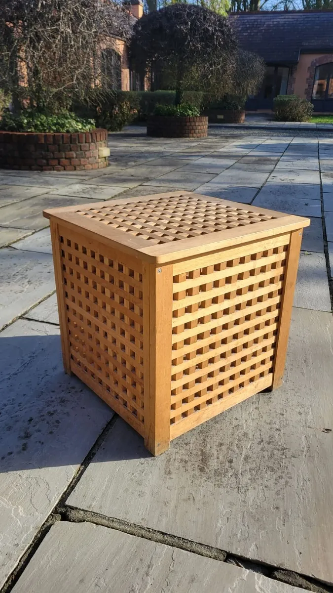 Bedside tables - Image 1