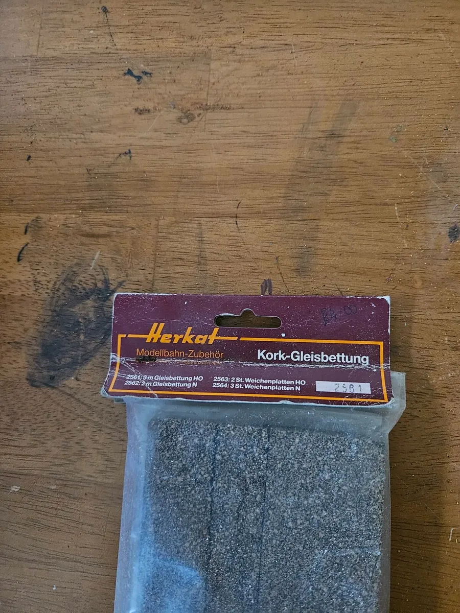 Hornby Herkal OO Gauge Cork Track Bed - Image 2