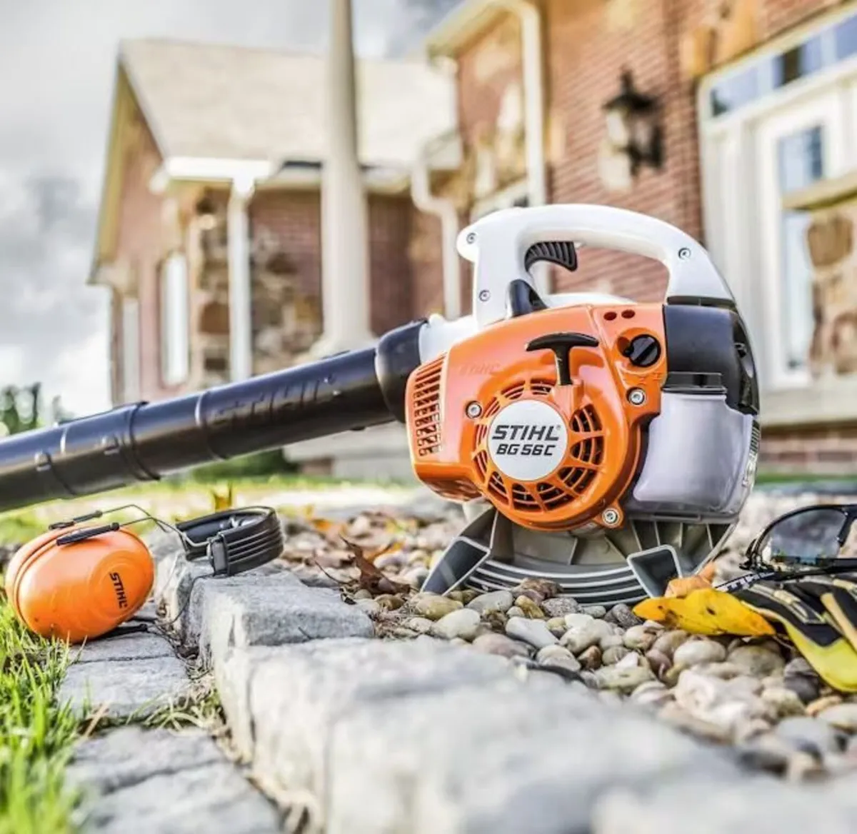 Stihl BG56 Leaf Blower - Image 2