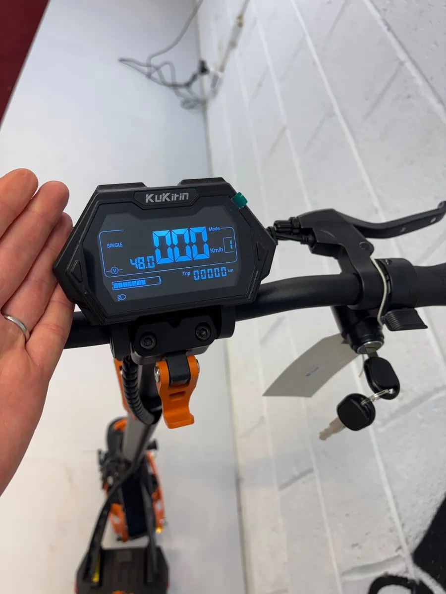 Kukirin G2 MAX Electric Scooter - MARCH SALE!!! - Image 1