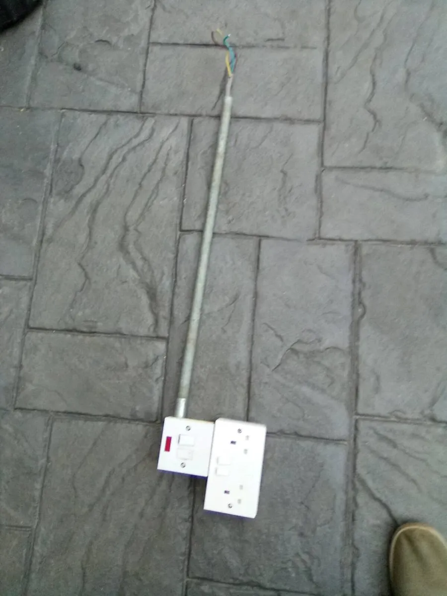 TWIN. SOCKET.  AND.   SPUR.  SWITCH.  ON.  CONDUIT - Image 3