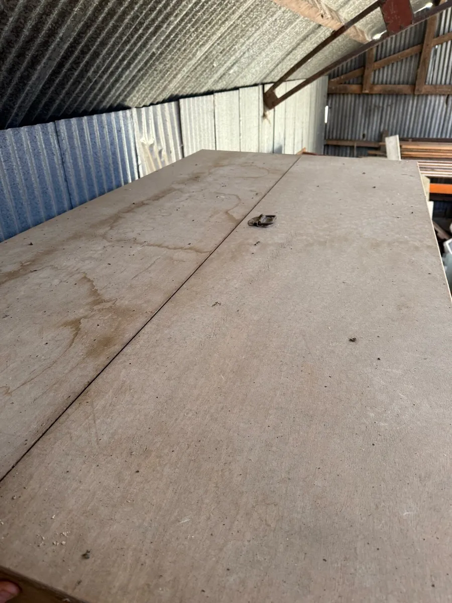 2 extra large boxes - Image 2