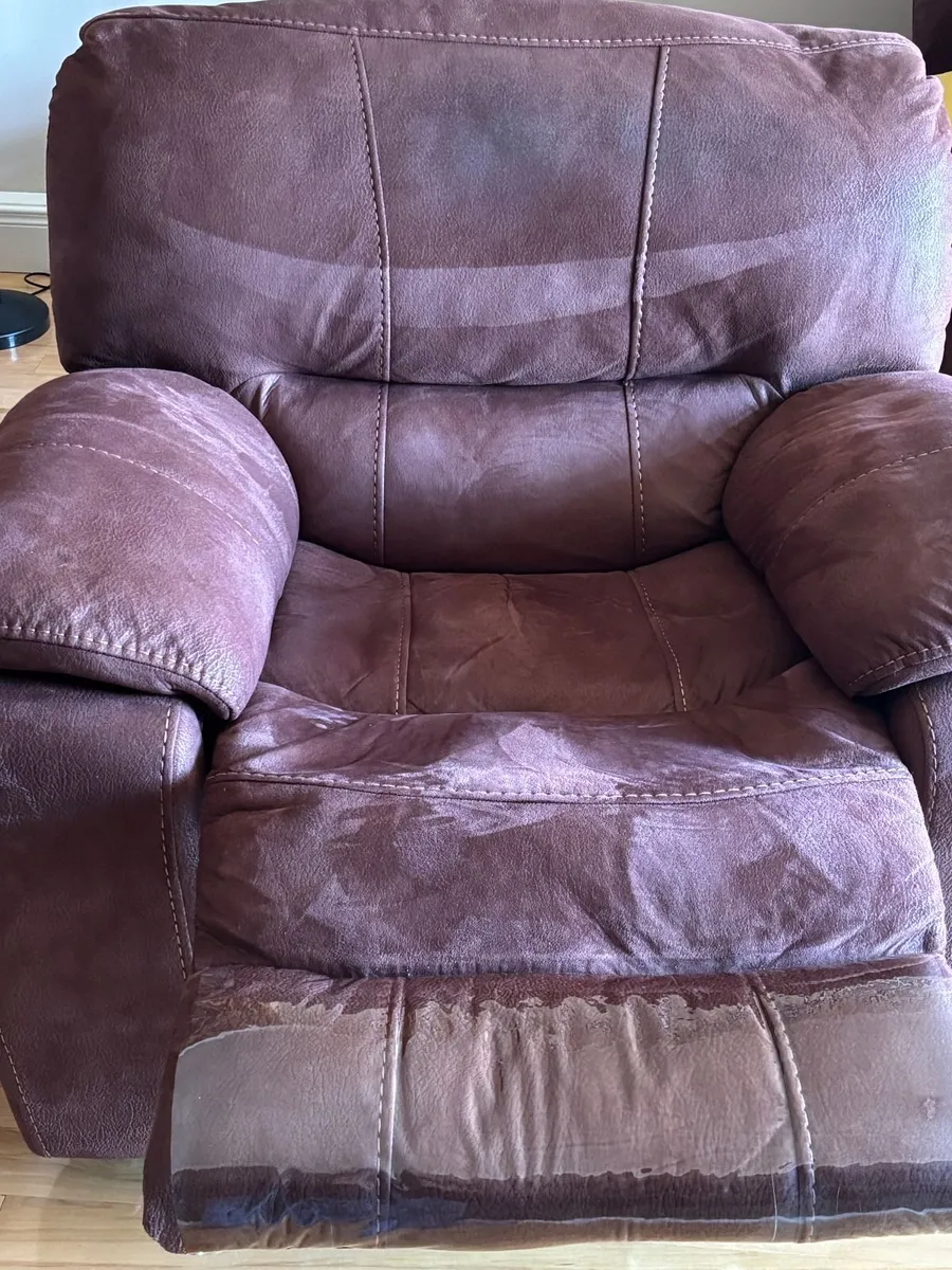 Manual reclining sofa and chair. - Image 4