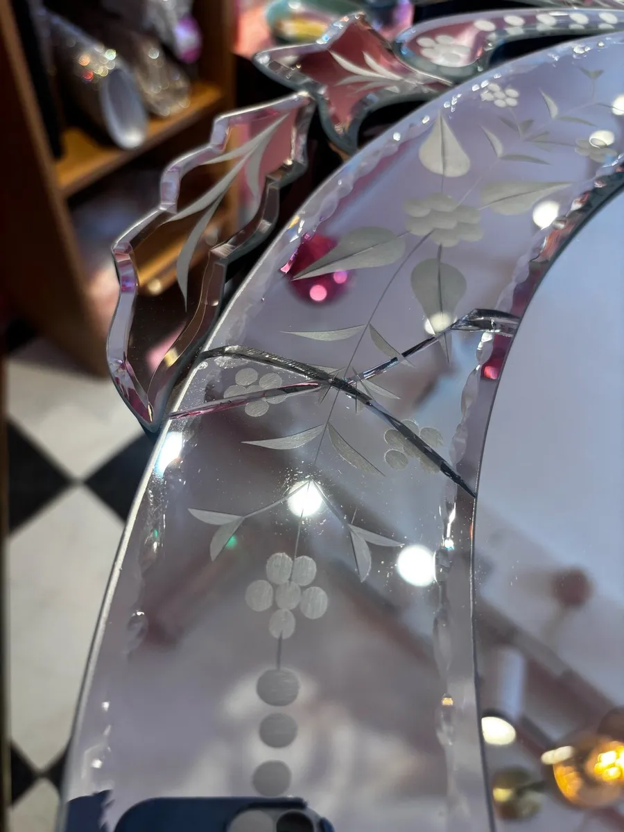 Venetian Style Mirror - Image 3