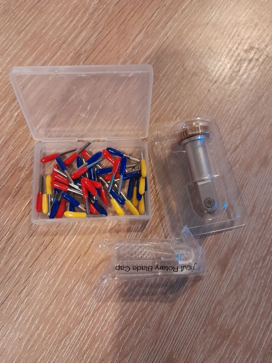 Cricut Maker with box - Image 3