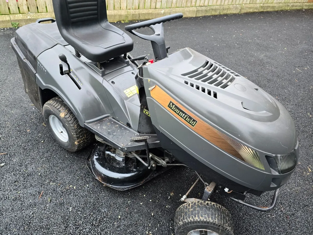 Ride on mowers all different - Image 1