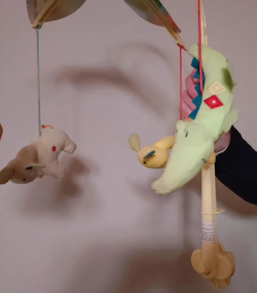 TOY FOR BABIES CRIB. - Image 2