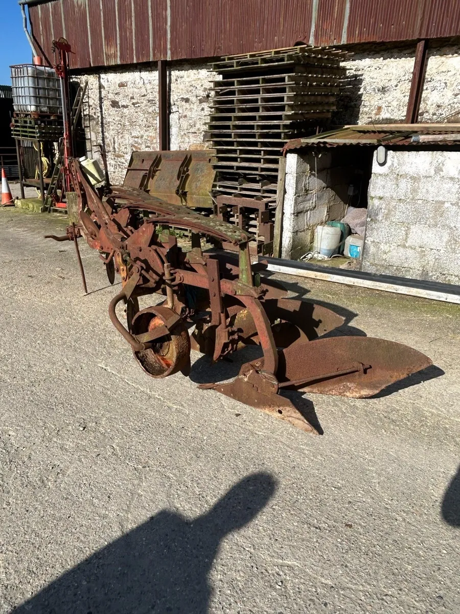 Kverneland Plough 4 Furrow 8 Bodies - Image 1