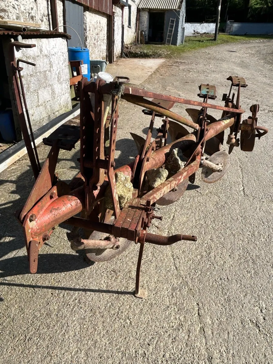 Kverneland Plough 4 Furrow 8 Bodies - Image 3