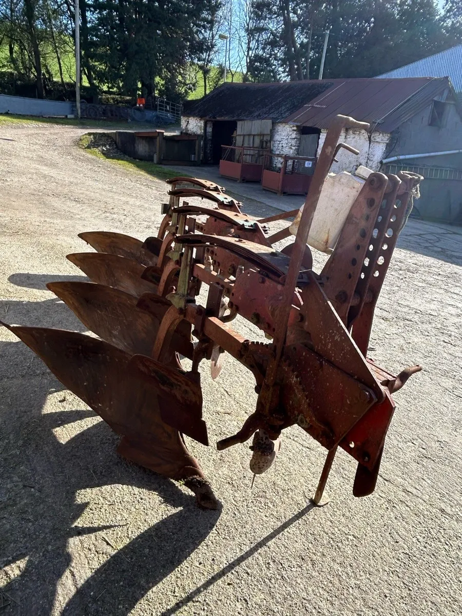 Kverneland Plough 4 Furrow 8 Bodies - Image 4