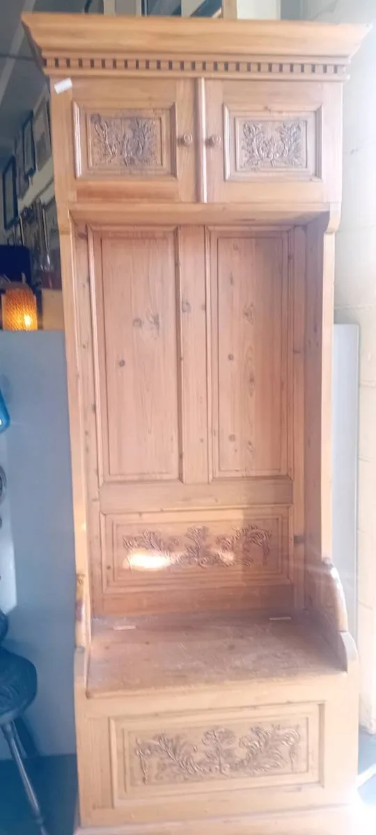 Modern Decorative Rustic Pine Settle - Image 1