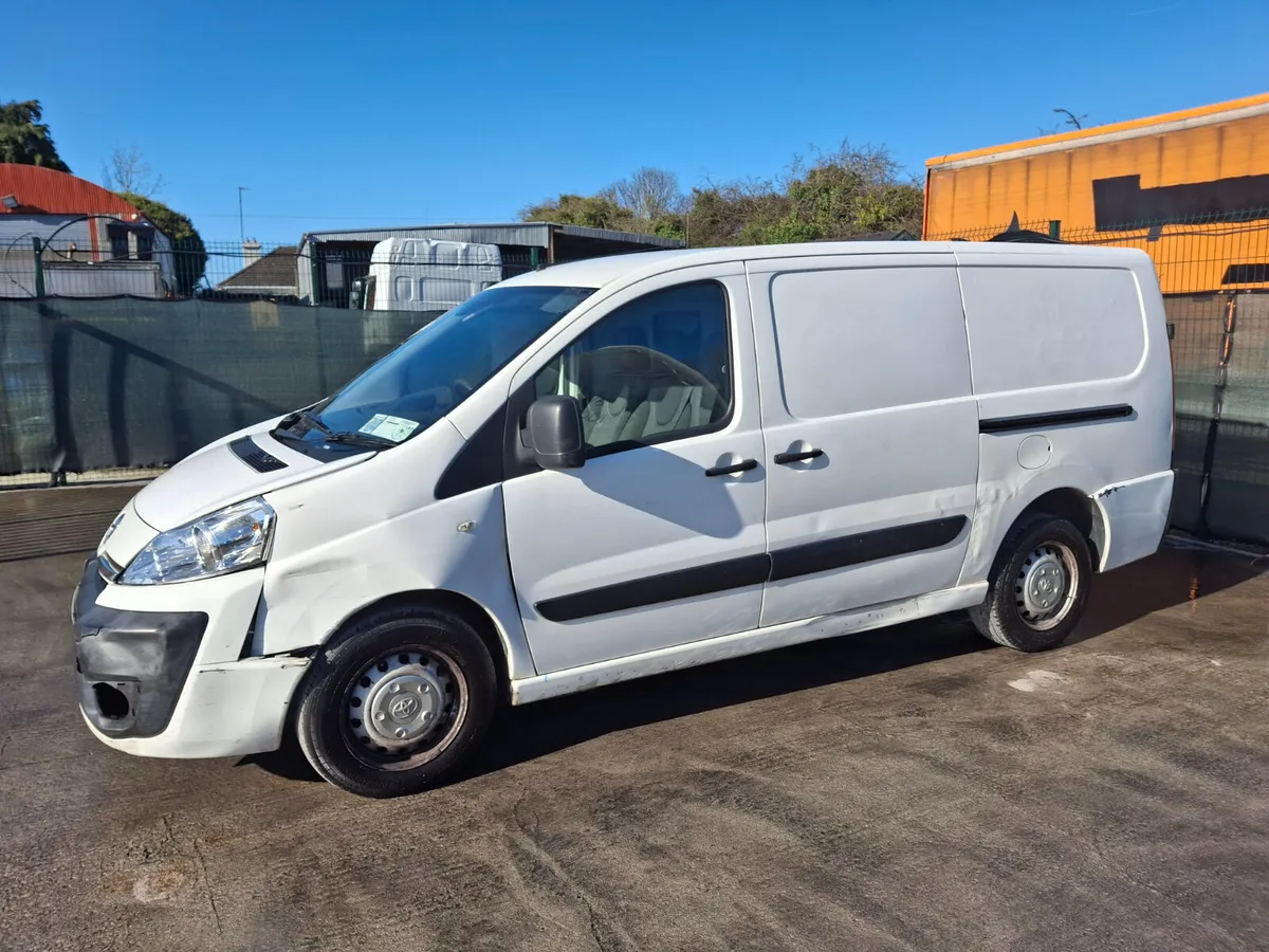 2016 Toyota Proace 2.0 Diesel - Image 2