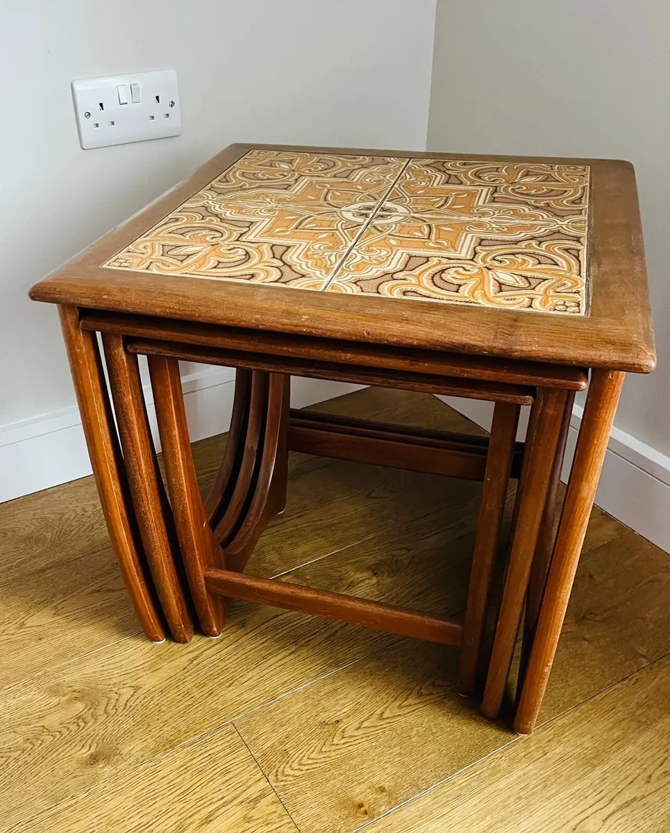 G Plan nest of tables - Image 2