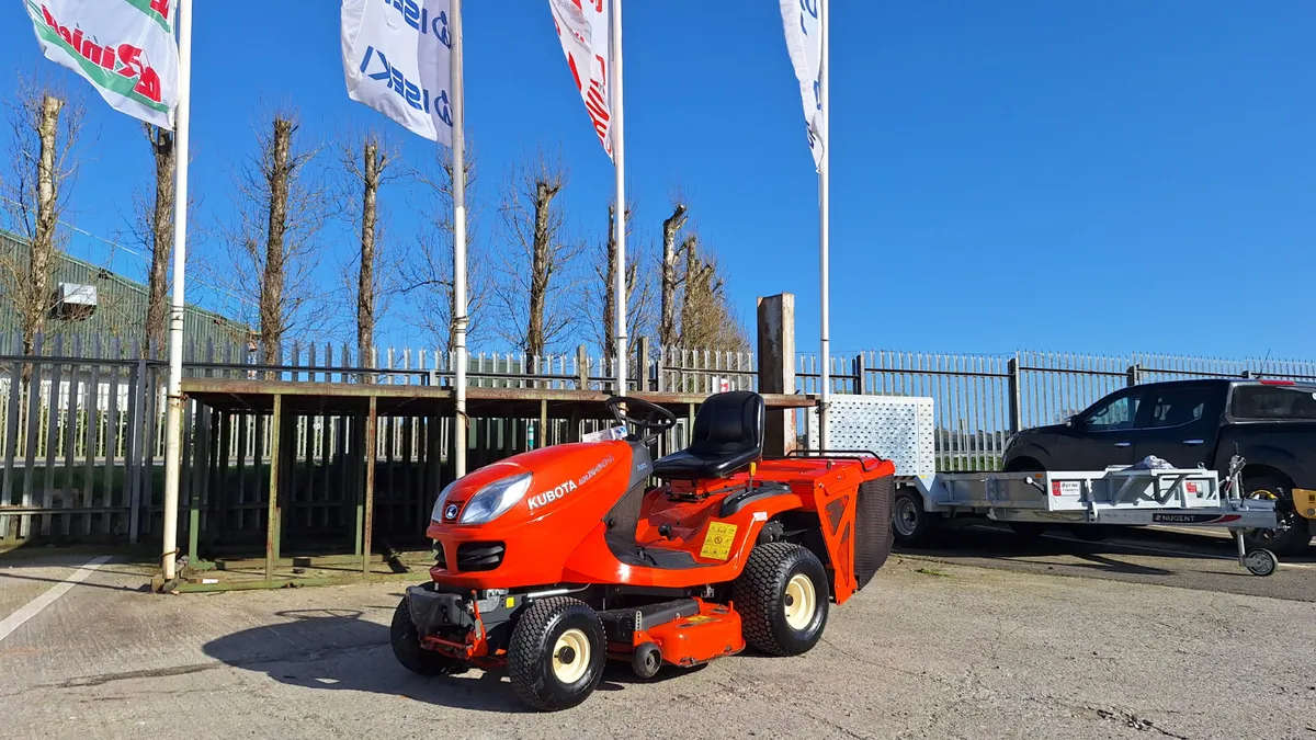 Kubota GR1600 ride on mower - Image 2