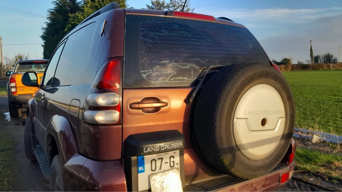 2007 Land Cruiser - Image 3