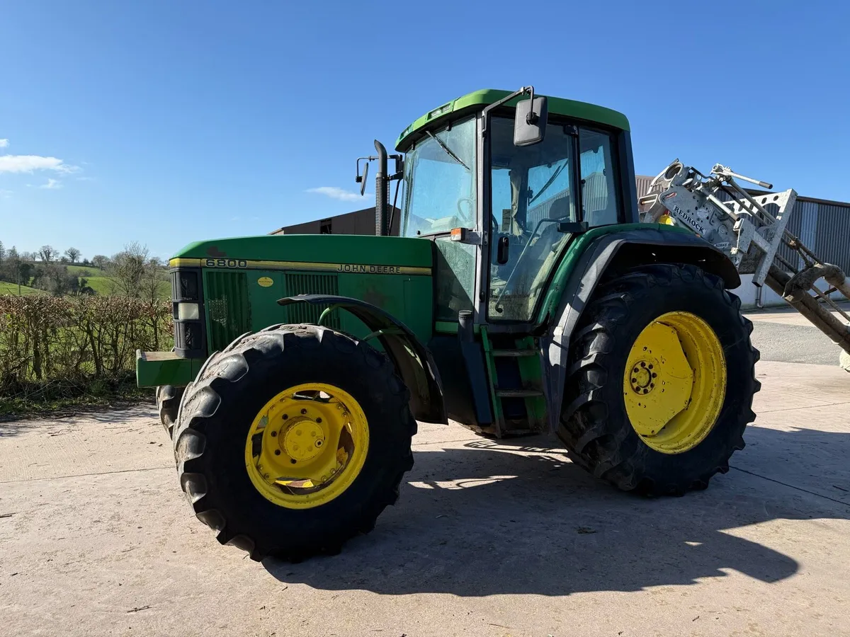 John Deere 6800 - Image 3