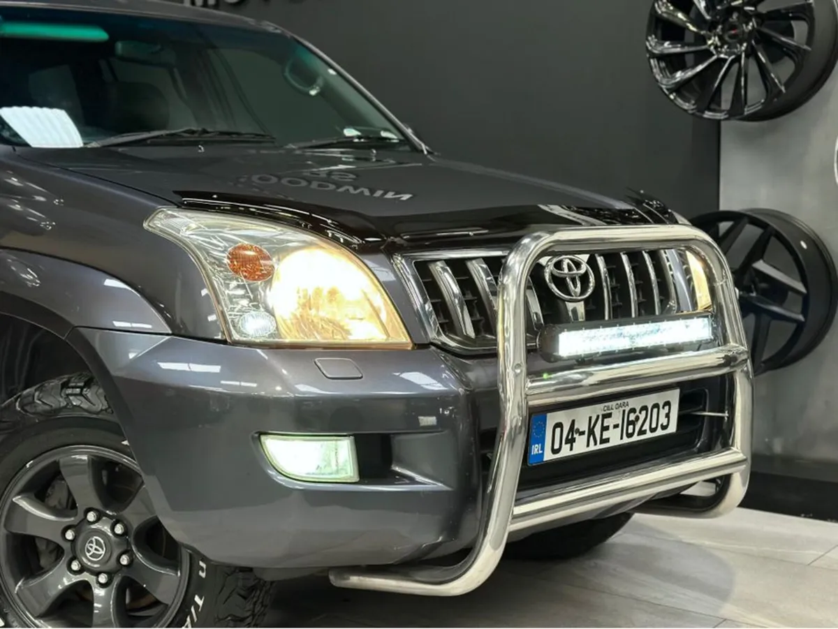 3.0 D D-4D N1 UTILITY AUTO - Image 3