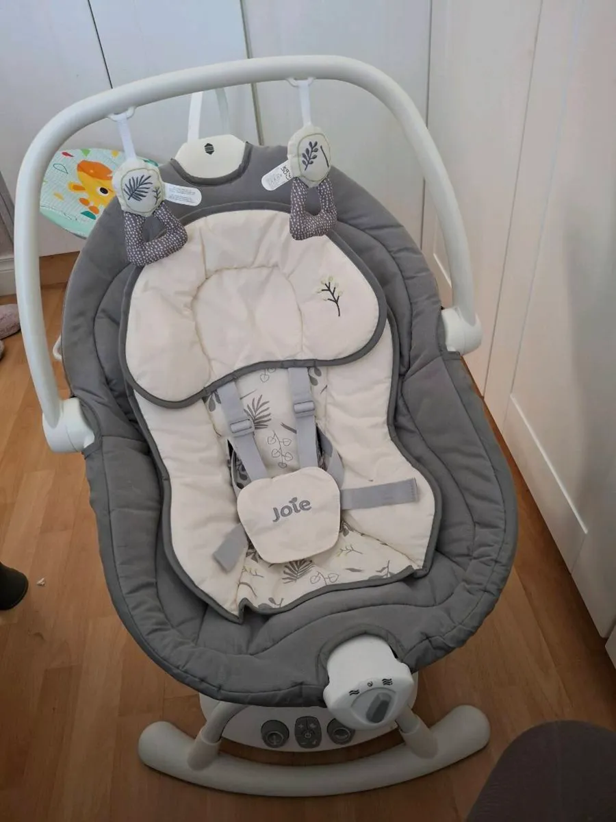 baby bouncer - Image 1