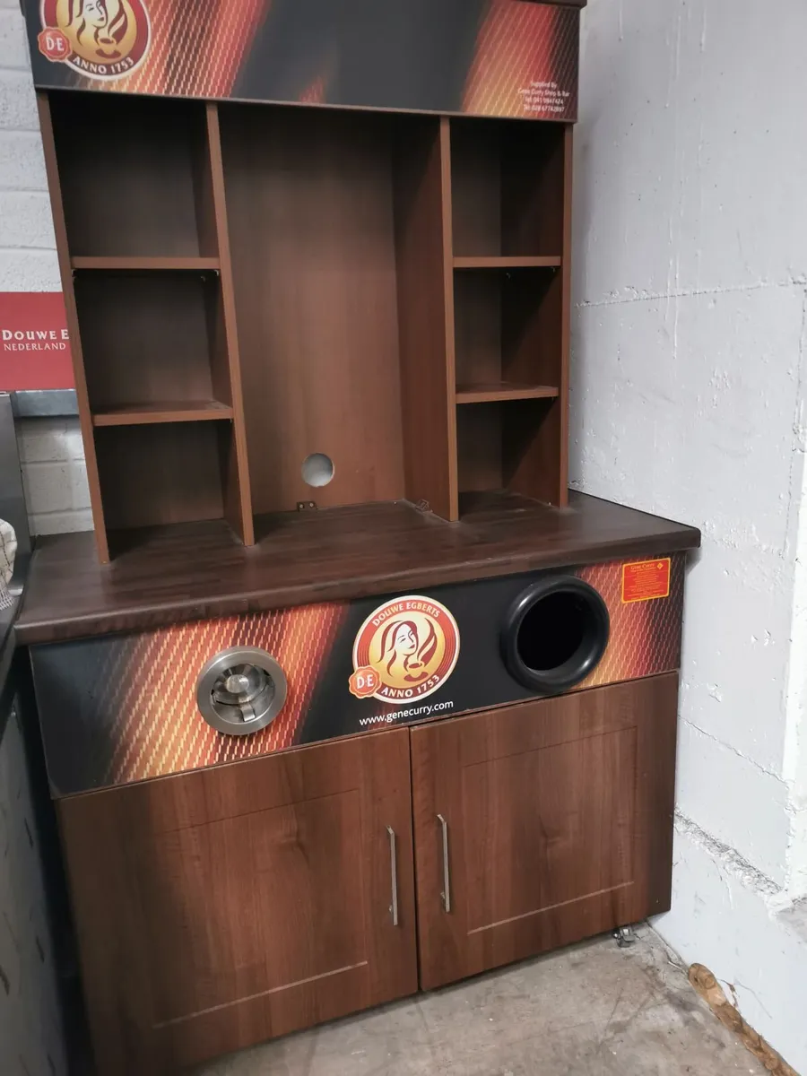 Display stands from €100 - Image 2