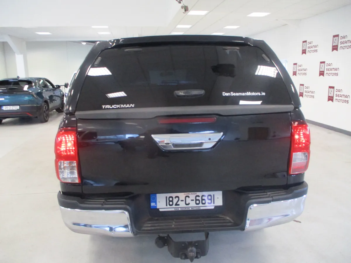 Toyota Hilux CREW CAB 4X4 2018 - Image 3