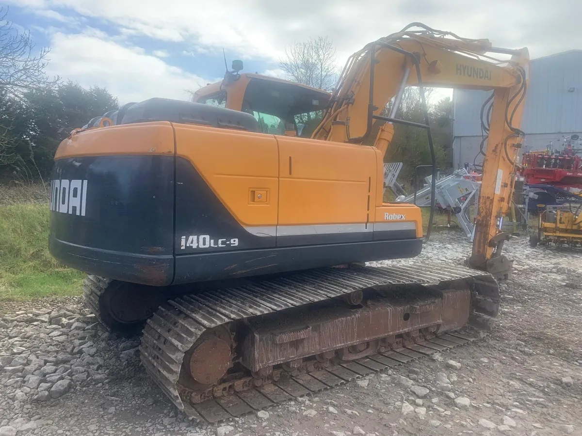 HYUNDAI ROBEX 140LC-9, 2015 - Image 3