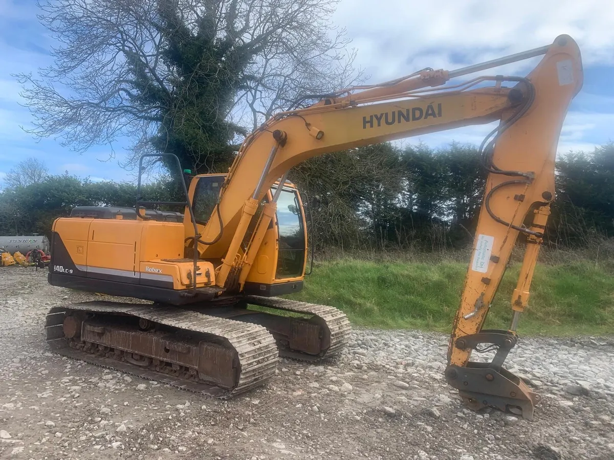 HYUNDAI ROBEX 140LC-9, 2015 - Image 1