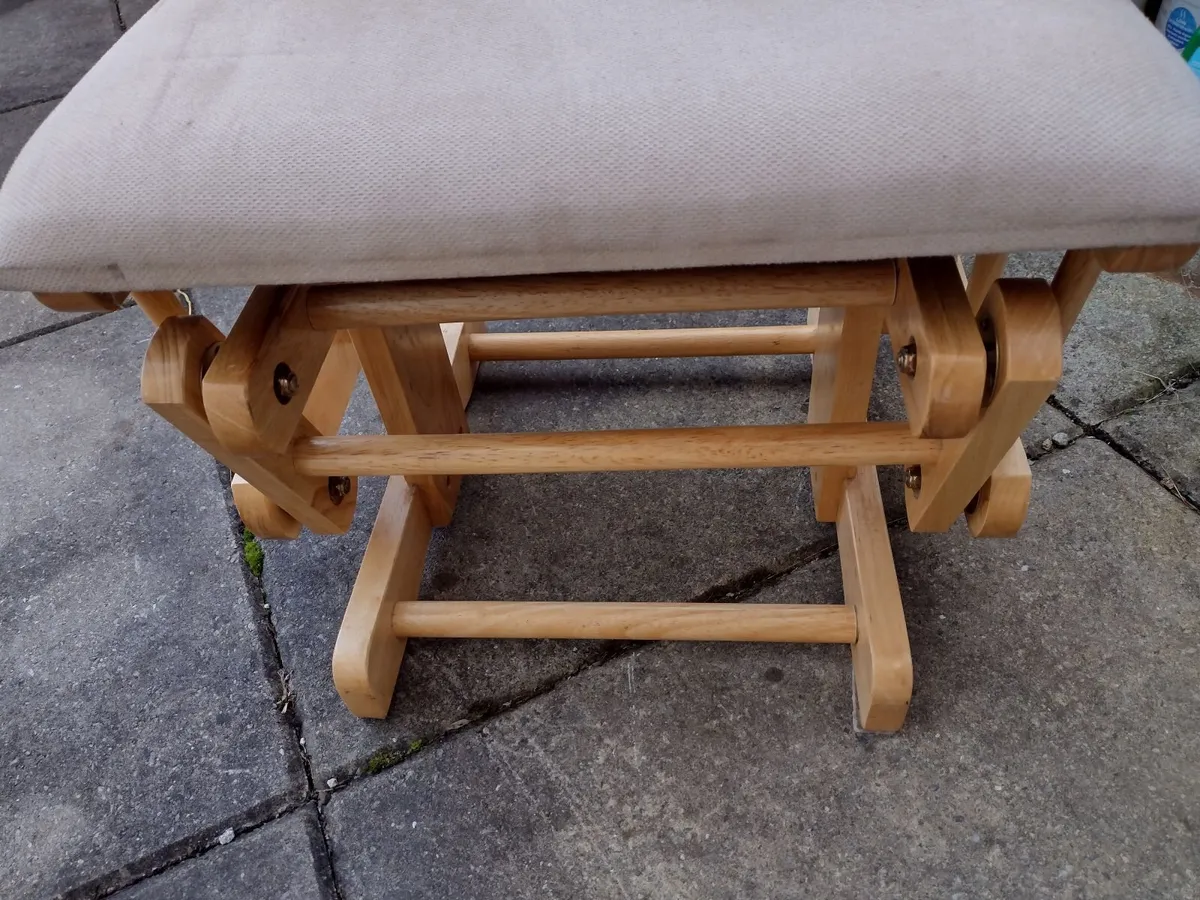 Heavy Oak slider foot stool - Image 2