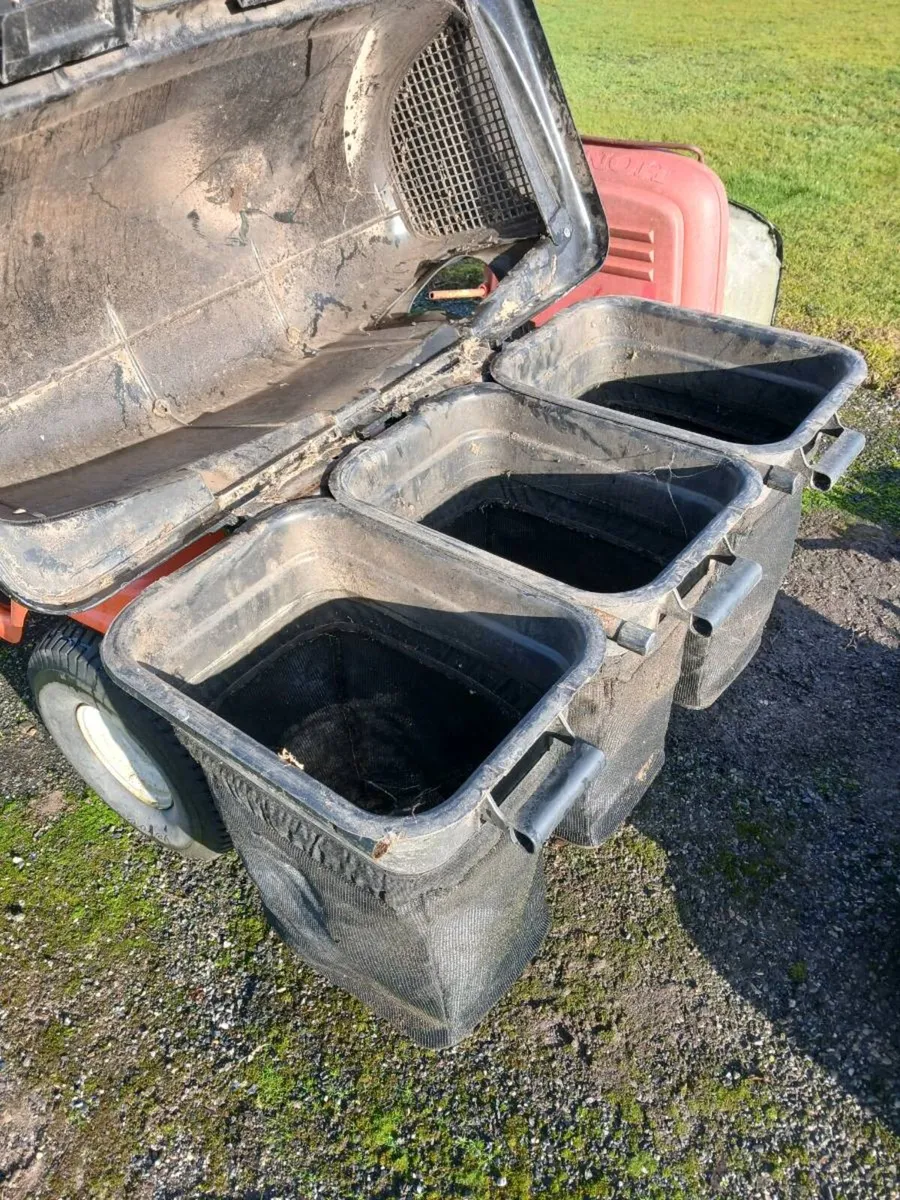 Husqvarna/Craftsman grass collection unit - Image 4