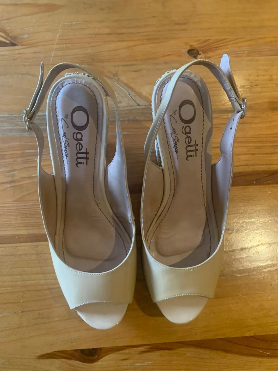 Carl Scarpa Ladies Tan Wedges - Image 1