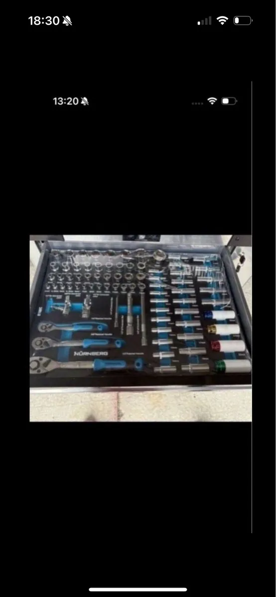 New Nuremberg tool chest with tools included - Image 3