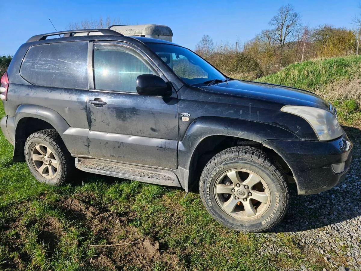 Toyota landcruiser - Image 2