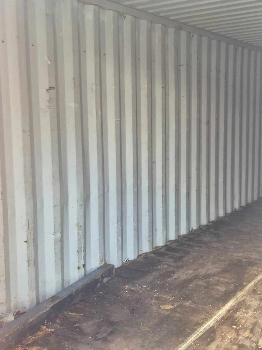 2 X 40ft steel containers in top condition - Image 4