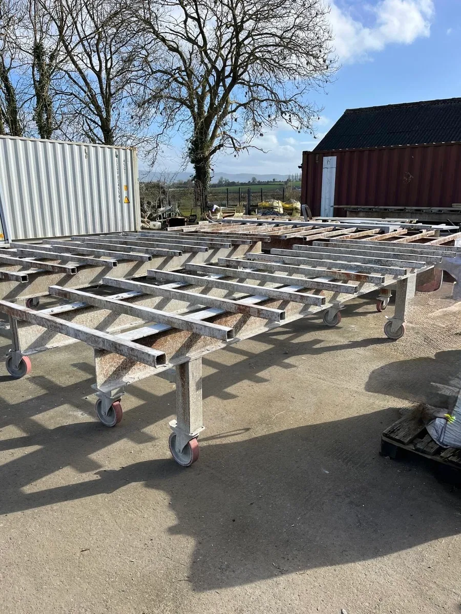 Heavy duty rolling benches 4m x 1.5m and 4m x 1.2m - Image 1