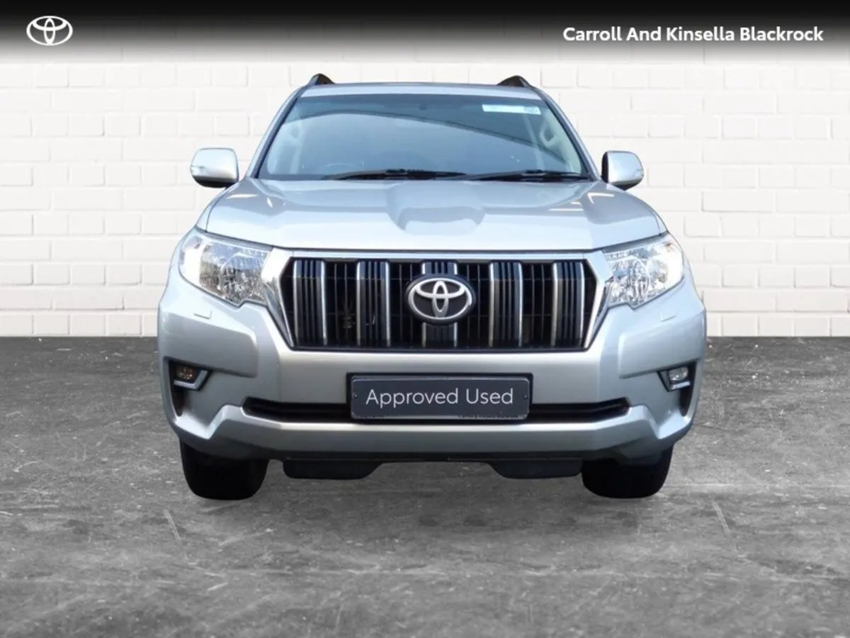 Toyota Land Cruiser 2.8 SWB Auto - Image 4