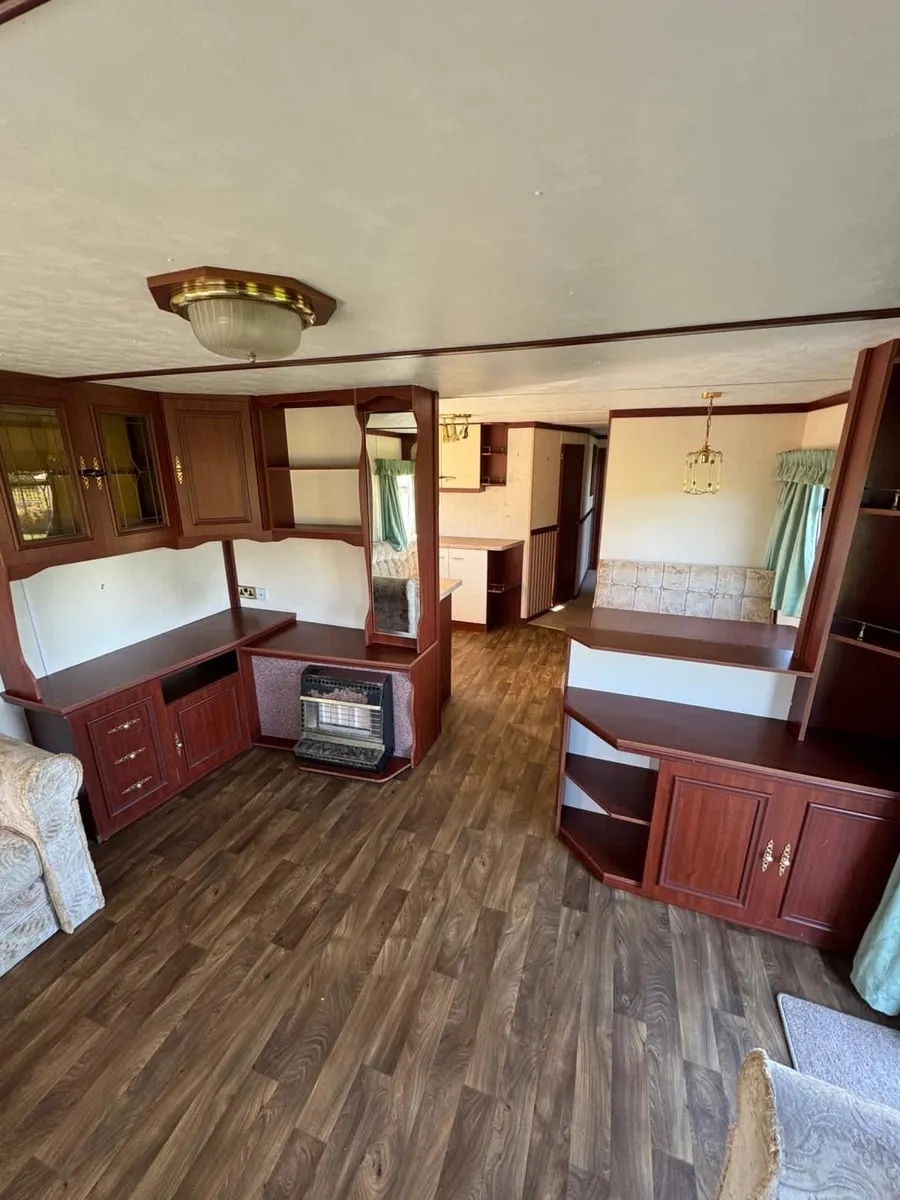 Princess Royal 35x12 2 Bedrooms - Image 4