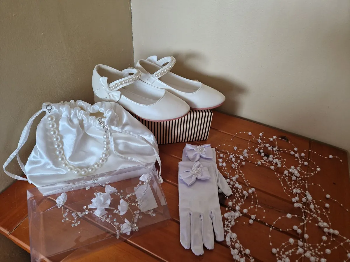 Communion dress - Image 2