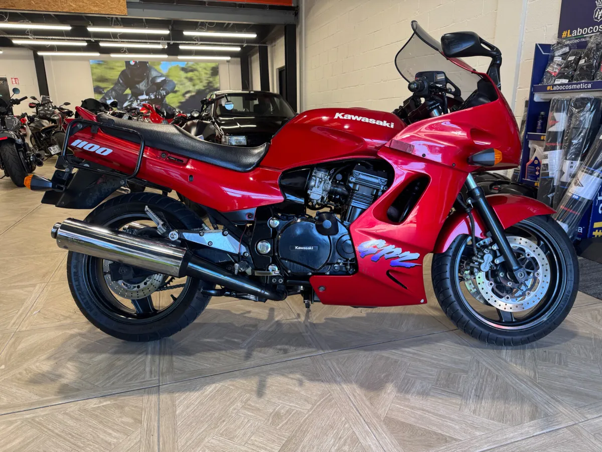 Kawasaki GPZ1100 1995 - Image 1