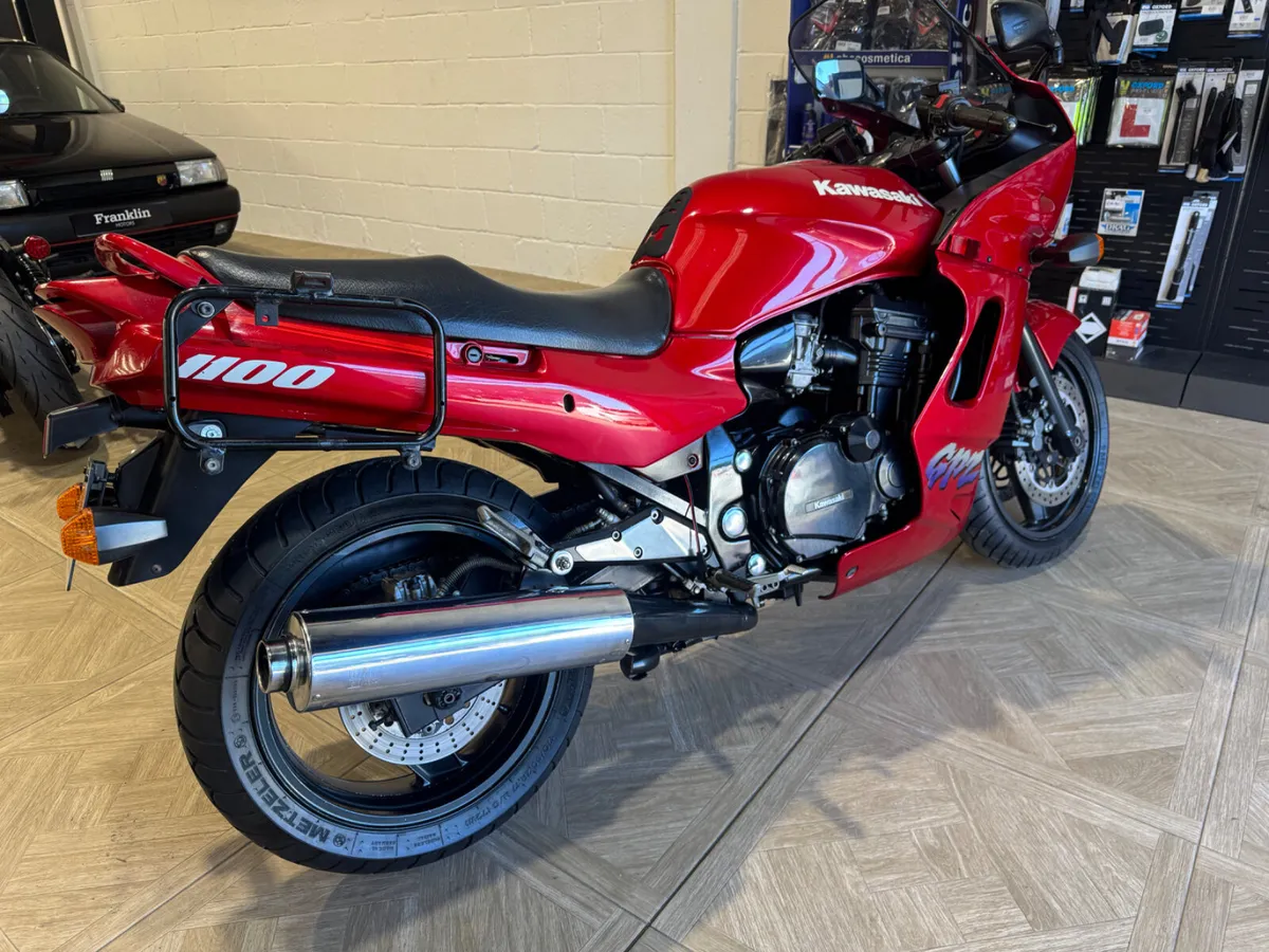 Kawasaki GPZ1100 1995 - Image 4