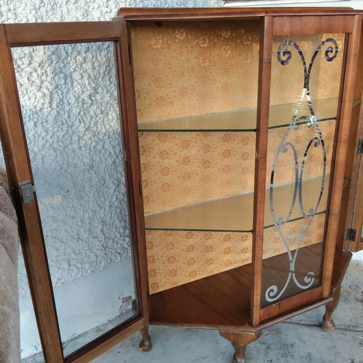 Vintage China Cabinet - Image 3