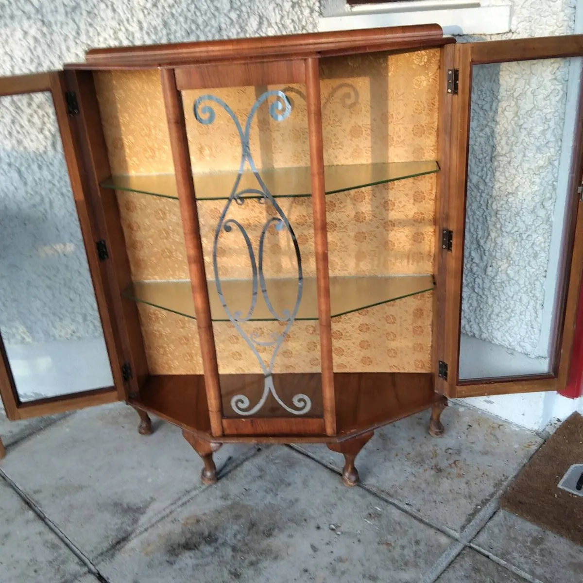 Vintage China Cabinet - Image 4