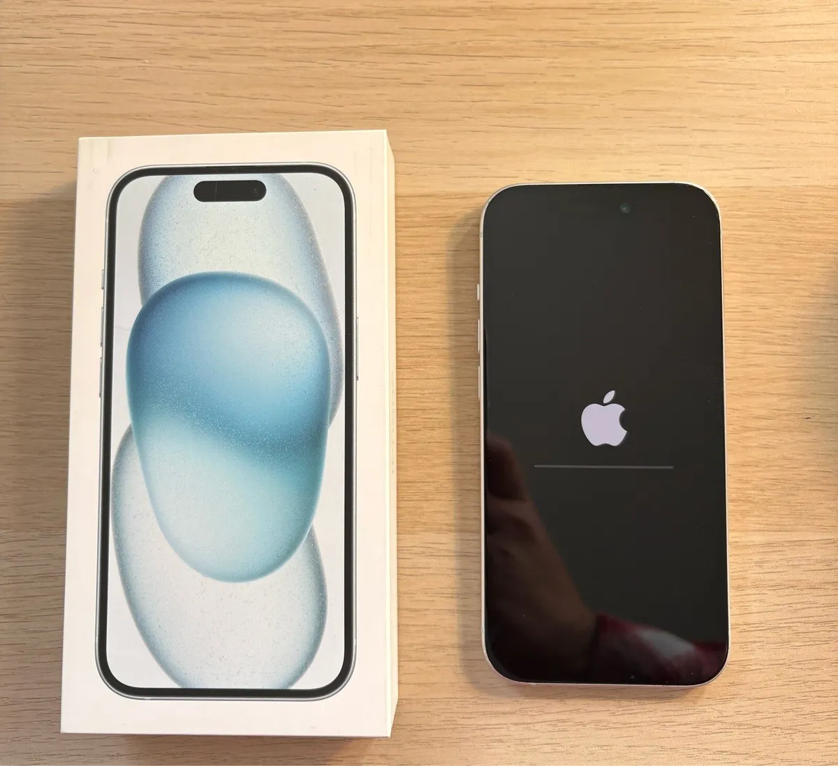 iPhone 15 - 128GB - Image 1