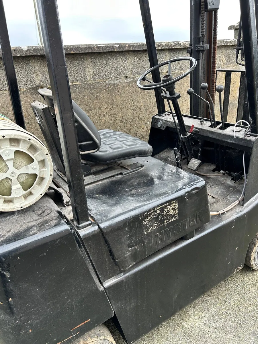 Gas Forklift for sale - Image 2