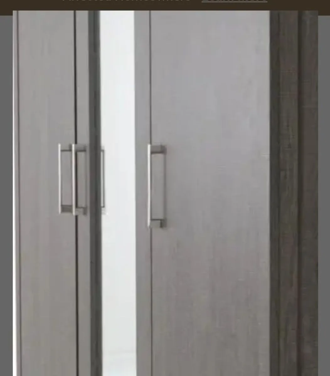 Lisbon 3 Door Wardrobe.No deposit required ✨ - Image 3