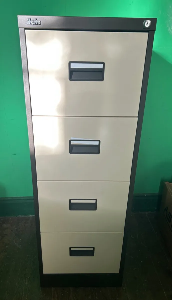 Filing cabinet - Image 1