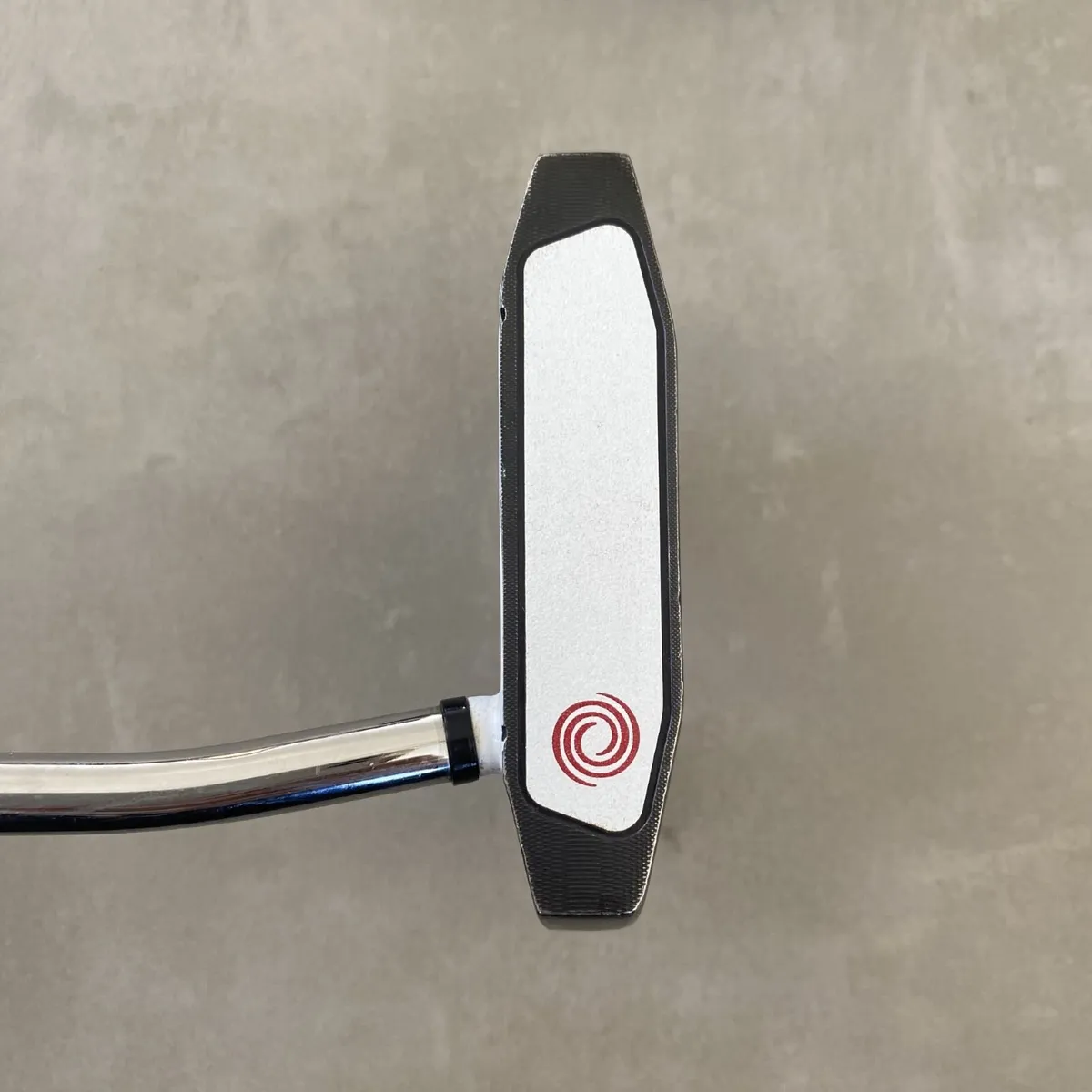 Odyssey Tank 7V Putter - Left Handed - Image 2