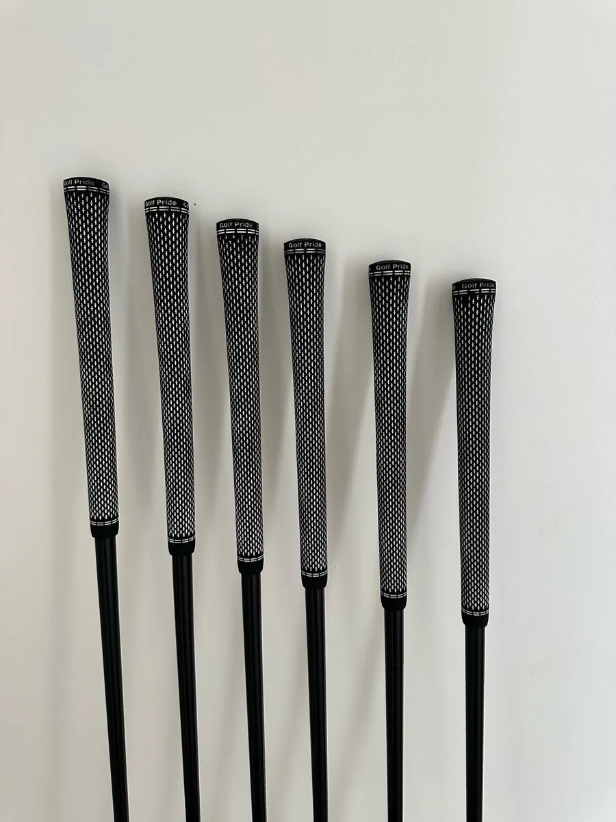 Taylormade P790 Irons - Image 4