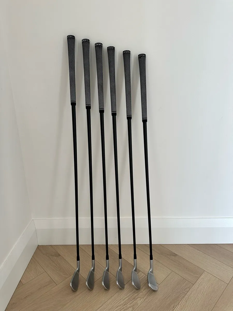 Taylormade P790 Irons - Image 1
