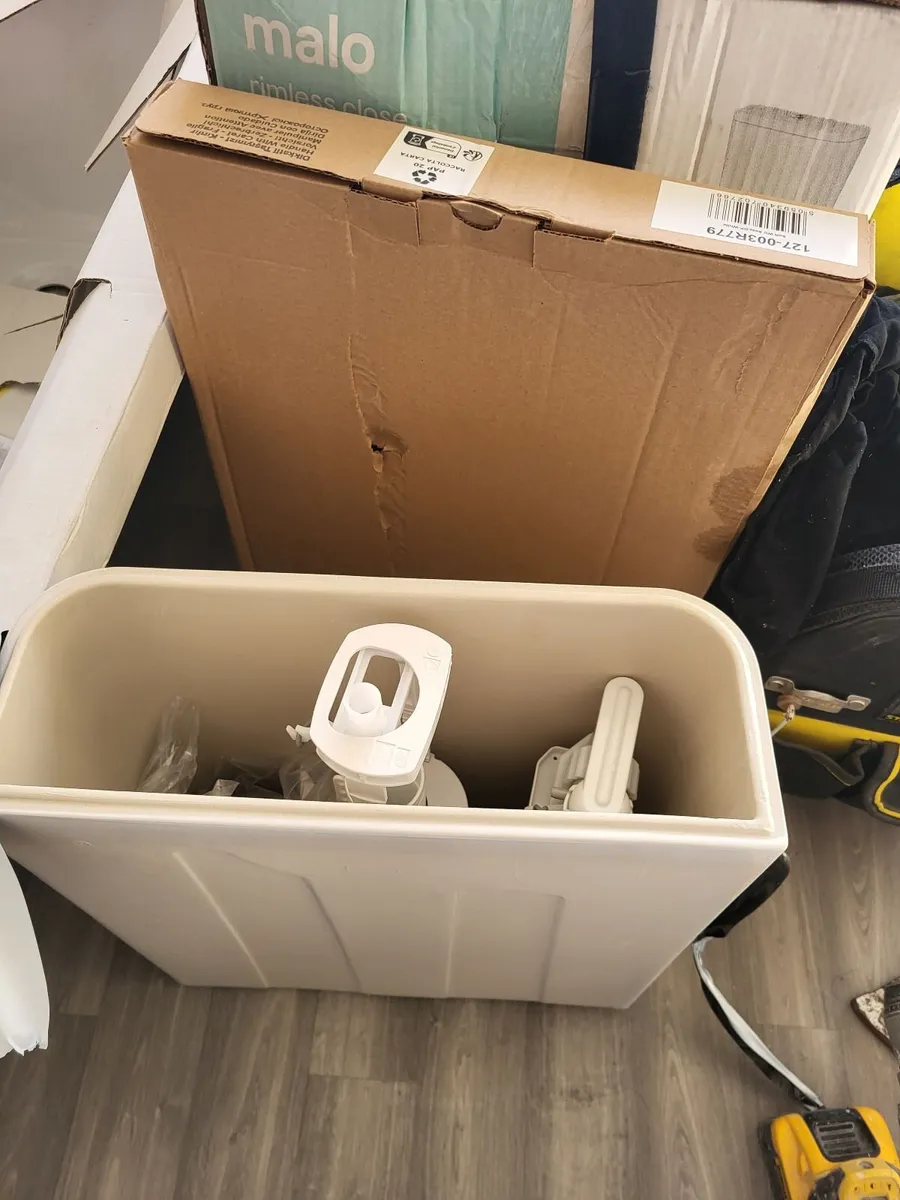 Brand new unused Toilet sets for sale - Image 2