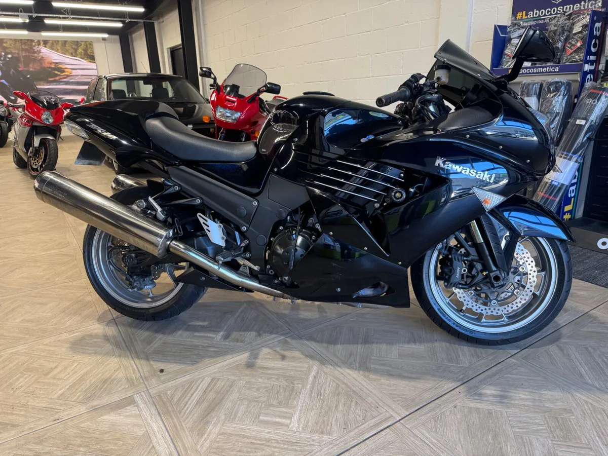 Kawasaki ZZR 2008 - Image 1